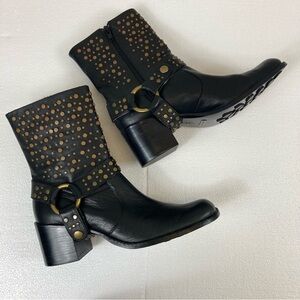 Jessica Bennett Studded Boots Size 61/2